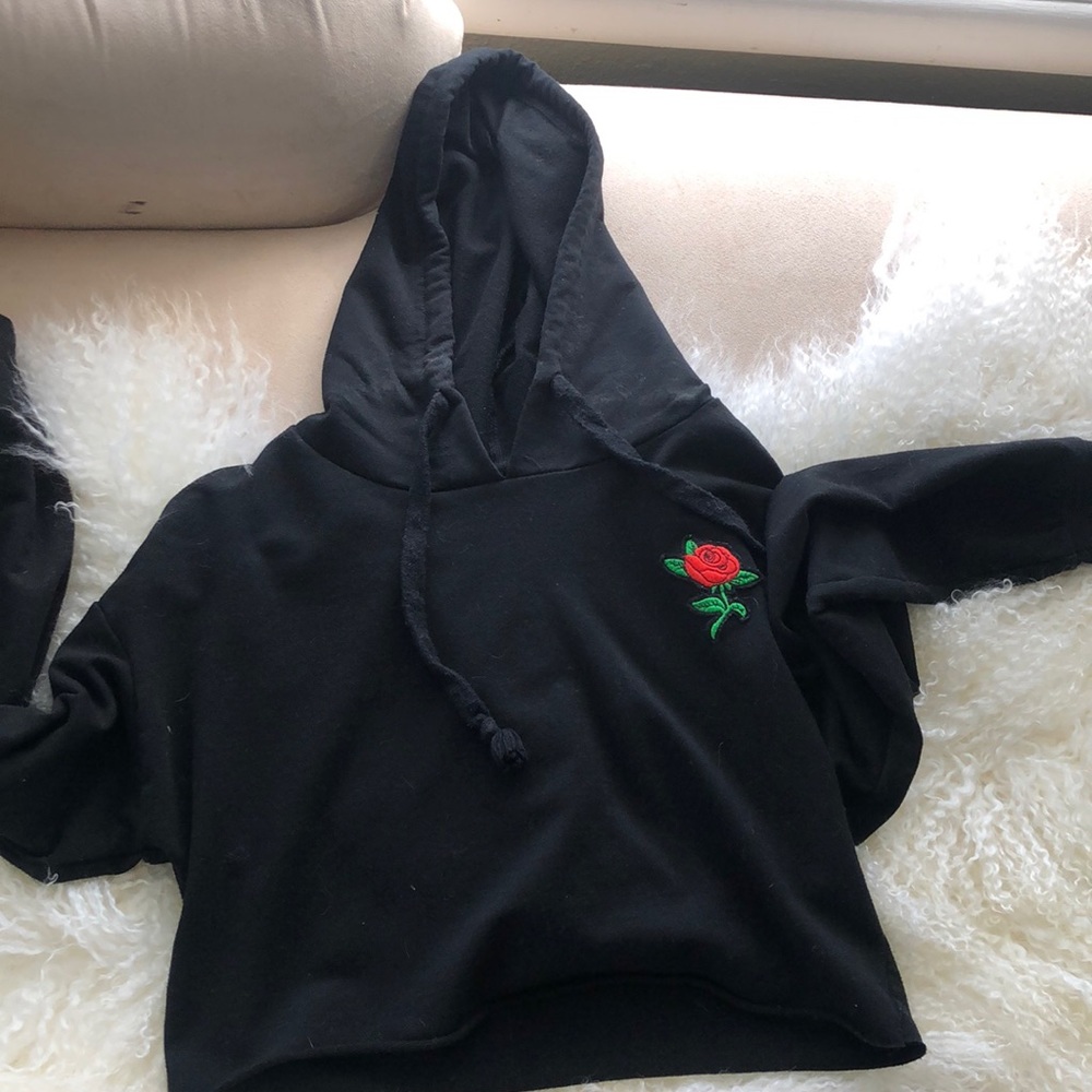 crop sweatshirt